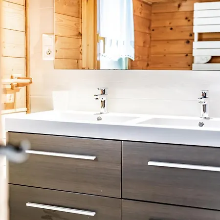 Le Clos Des Sapins, Typique Et Cosy Chalet